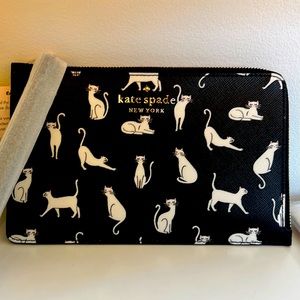 Kate spade wristlet